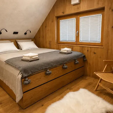 Villa Millstone Retreat